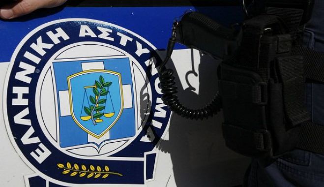 Άγνωστος προκάλεσε ζημιές με κυνηγετικό όπλο στην πόρτα του αστυνομικού τμήματος Λεωνιδίου!