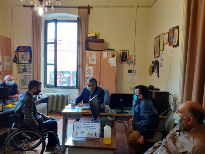 Στα γραφεία του Συλλόγου ΑΜΕΑ ο Δήμαρχος Τρίπολης Κώστας Τζιούμης - Συνάντηση για έργα προσβασιμότητας στην πόλη