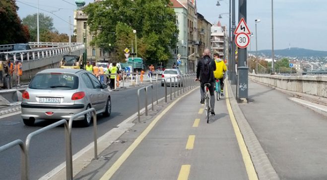 Οι δυσκολίες για να γίνει ποδηλατόδρομος στην Τρίπολη (vd)