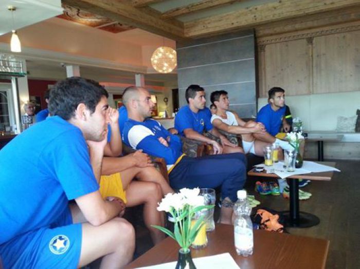 Με αγωνία παρακολούθησαν οι 7 Αργεντινοί του Αστέρα το ματς της χώρας τους στο Μουντιάλ!