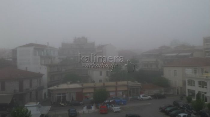 «Ορατότης μηδέν» λόγω ομίχλης από το πρωί στην Τρίπολη!