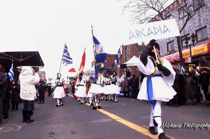 Λεβέντικοι χοροί και παρέλαση από τους Αρκάδες στο Μόντρεαλ του Καναδά (vd)