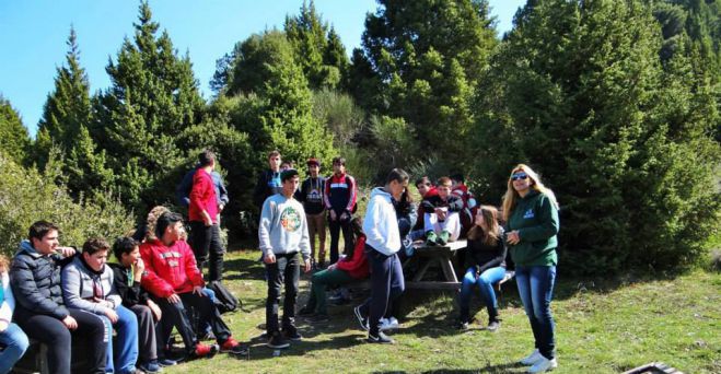 Ισπανοί μαθητές στην προστατευόμενη περιοχή Πάρνωνα και Μουστού (εικόνες)