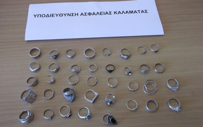 55χρονο «τσίμπησε» η αστυνομία στη Μεσσηνία για χρυσαφικά και κοσμήματα που προέρχονταν από κλοπές! (εικόνες)