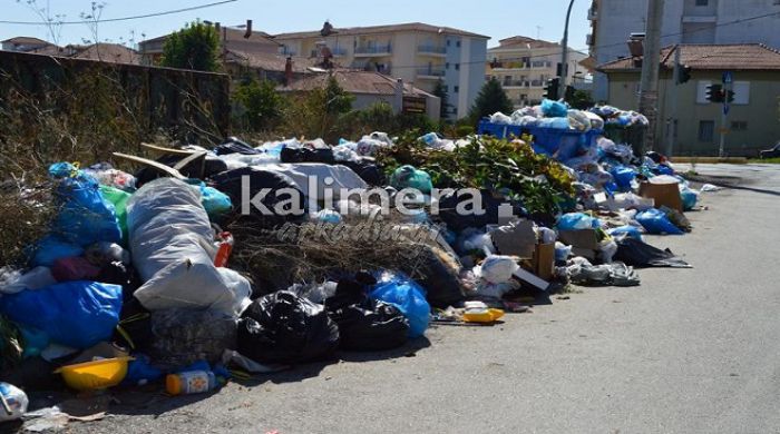 Λίγο (;) πριν τη λύση … αφόρητη η κατάσταση με τα σκουπίδια στην Τρίπολη