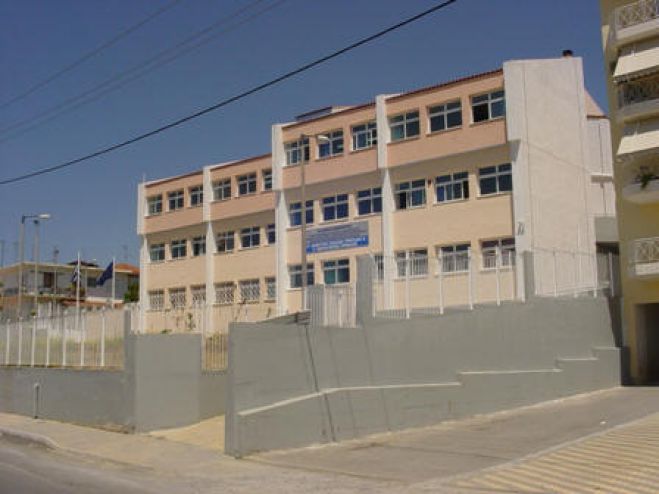 Δήμος Τρίπολης | Έργα επισκευής στο προαύλιο του 10ου Δημοτικού Σχολείου