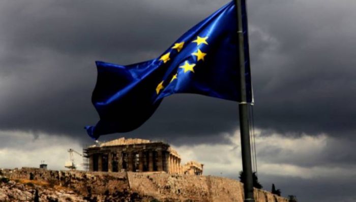 Άρθρο-φωτιά στο Spiegel: &quot;Nα «απελευθερωθεί» η Ελλάδα για τρία χρόνια από τα χρέη της&quot;!