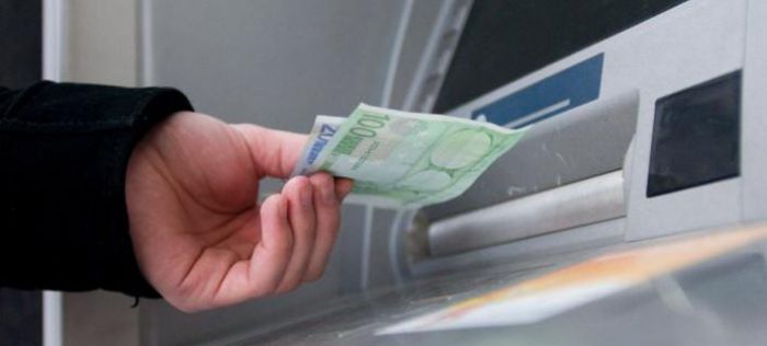 Reuters: «Ίσως δεν ανοίξουν τη Δευτέρα οι Ελληνικές Τράπεζες» - Διαψεύδει ο Βαρουφάκης!