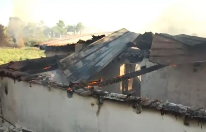 Φωτιά στην Πεντέλη | Ηλικιωμένος αυτοκτόνησε όταν είδε το σπίτι του να ξανακαίγεται