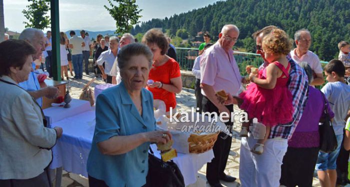 Γιορτή στην εκκλησία της Μεταμορφώσεως του Σωτήρος στο Χρυσοβίτσι (εικόνες)