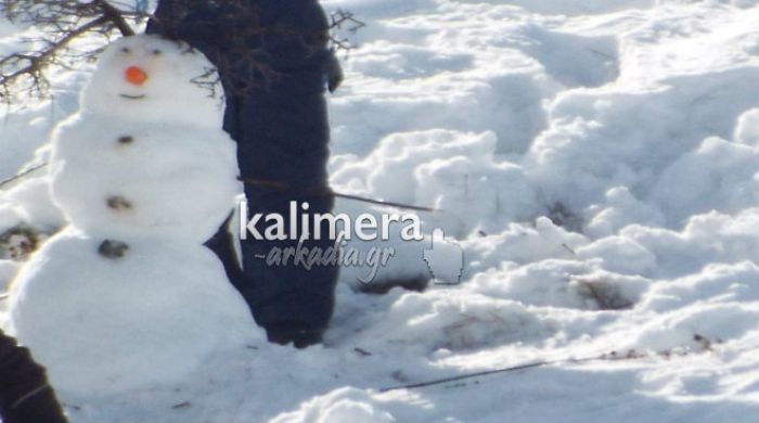 Ένας χιονάνθρωπος βγαλμένος…από παραμύθι στο Χιονοδρομικό! (εικόνες)