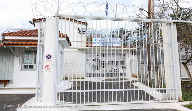 Στις φυλακές της Τρίπολης ο πατριός που κατηγορείται ότι βίαζε την κόρη της γυναίκας του από 14 ετών…