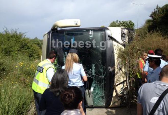 Αντροπή λεωφορείου με 21 τραυματίες στην Πάτρα (vd)!