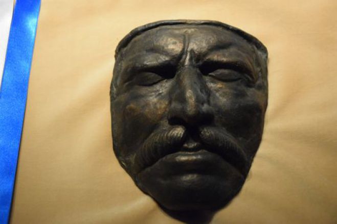 Το «Νεκρικό Προσωπείο του Θεόδωρου Κολοκοτρώνη» από το Πολεμικό Μουσείο Τρίπολης ... στο μακρινό Σίδνεϋ!