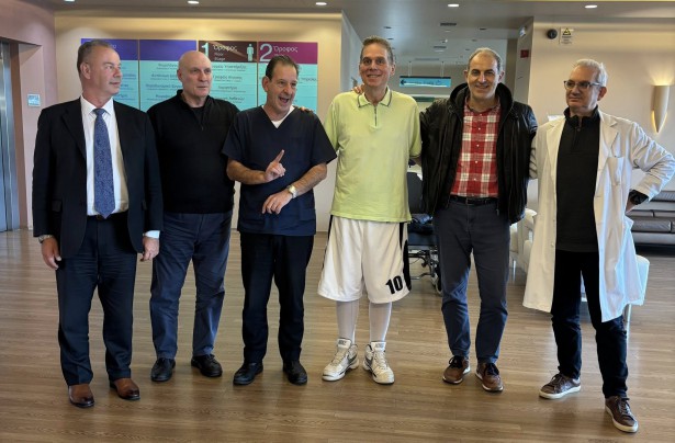 &Mu;&epsilon;&gamma;ά&lambda;&omicron;&sigmaf; &nu;&iota;&kappa;&eta;&tau;ή&sigmaf; &tau;&eta;&sigmaf; &zeta;&omega;ή&sigmaf; &omicron; &Sigma;&tau;&alpha;ύ&rho;&omicron;&sigmaf; &Kappa;&omicron;&upsilon;&kappa;ά&kappa;&eta;&sigmaf;! (&epsilon;&iota;&kappa;ό&nu;&epsilon;&sigmaf;)