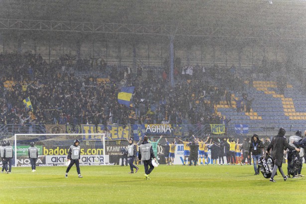 &Mu;ί&alpha; &upsilon;&pi;ό&kappa;&lambda;&iota;&sigma;&eta; &sigma;&tau;&omicron;&nu; &kappa;ό&sigma;&mu;&omicron; &tau;&omicron;&upsilon; &Alpha;&sigma;&tau;έ&rho;&alpha; &Tau;&rho;ί&pi;&omicron;&lambda;&eta;&sigmaf;