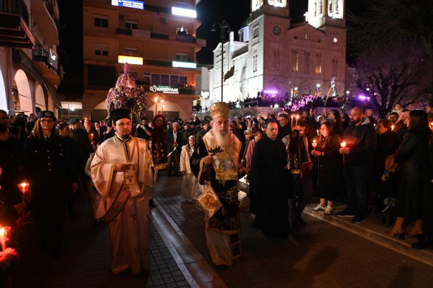 &Epsilon;&pi;&iota;&tau;ά&phi;&iota;&omicron;&iota; &sigma;&tau;&eta;&nu; &pi;&lambda;&alpha;&tau;&epsilon;ί&alpha; &Alpha;&gamma;ί&omicron;&upsilon; &Beta;&alpha;&sigma;&iota;&lambda;&epsilon;ί&omicron;&upsilon; - &Pi;&rho;&omega;&tau;&omicron;&phi;&alpha;&nu;ή&sigmaf; &pi;&rho;&omicron;&sigma;έ&lambda;&epsilon;&upsilon;&sigma;&eta;, έ&theta;&iota;&mu;&omicron; &pi;&omicron;&upsilon; &mu;&alpha;&gamma;&nu;&eta;&tau;ί&zeta;&epsilon;&iota;, &alpha;&lambda;&lambda;ά &kappa;&alpha;&iota; &alpha;&nu;ά&gamma;&kappa;&eta; &gamma;&iota;&alpha; &alpha;&lambda;&lambda;&alpha;&gamma;έ&sigmaf; &sigma;&tau;&eta;&nu; &omicron;&rho;&gamma;ά&nu;&omega;&sigma;&eta;