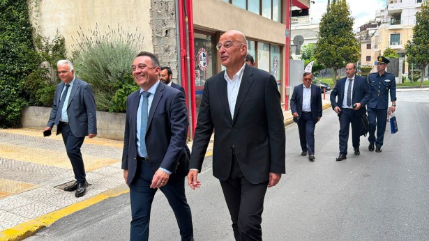 &Delta;έ&nu;&delta;&iota;&alpha;&sigmaf; &gamma;&iota;&alpha; &Beta;&lambda;ά&sigma;&eta;: &laquo;&Omicron; &Kappa;ώ&sigma;&tau;&alpha;&sigmaf; &epsilon;ί&nu;&alpha;&iota; &alpha;&kappa;&omicron;ί&mu;&eta;&tau;&omicron;&sigmaf; &phi;&rho;&omicron;&upsilon;&rho;ό&sigmaf; &tau;&omega;&nu; &sigma;&upsilon;&mu;&phi;&epsilon;&rho;ό&nu;&tau;&omega;&nu; &tau;&eta;&sigmaf; &Alpha;&rho;&kappa;&alpha;&delta;ί&alpha;&sigmaf;&raquo;