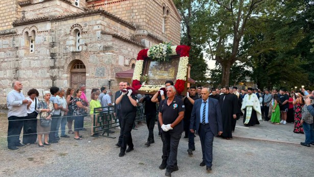 &Eta; &pi;&epsilon;&rho;&iota;&phi;&omicron;&rho;ά &tau;&eta;&sigmaf; &Epsilon;&iota;&kappa;ό&nu;&alpha;&sigmaf; &tau;&eta;&sigmaf; &Pi;&alpha;&nu;&alpha;&gamma;ί&alpha;&sigmaf; &sigma;&tau;&eta;&nu; &Epsilon;&pi;&iota;&sigma;&kappa;&omicron;&pi;ή &Tau;&epsilon;&gamma;έ&alpha;&sigmaf; (&epsilon;&iota;&kappa;ό&nu;&epsilon;&sigmaf; - &beta;ί&nu;&tau;&epsilon;&omicron;)