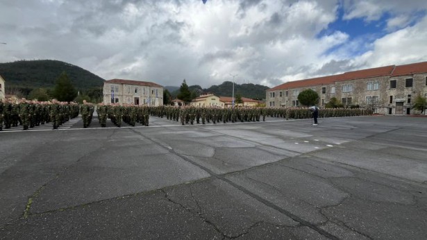 &Pi;ά&lambda;&iota; &theta;&alpha; &tau;&omicron; &mu;ά&theta;&omicron;&upsilon;&mu;&epsilon; &tau;&epsilon;&lambda;&epsilon;&upsilon;&tau;&alpha;ί&omicron;&iota; &omicron;&iota; &iota;&theta;&alpha;&gamma;&epsilon;&nu;&epsilon;ί&sigmaf; &tau;&eta;&sigmaf; &Tau;&rho;ί&pi;&omicron;&lambda;&eta;&sigmaf;;