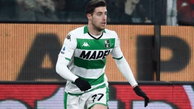 &Pi;&rho;ώ&eta;&nu; &pi;&alpha;ί&chi;&tau;&eta;&sigmaf; &tau;&omicron;&upsilon; &Alpha;&sigma;&tau;έ&rho;&alpha; &Tau;&rho;ί&pi;&omicron;&lambda;&eta;&sigmaf; &kappa;&lambda;&epsilon;ί&nu;&epsilon;&iota; &sigma;&tau;&eta;&nu; &Mu;&pi;&omicron;&lambda;ό&nu;&iota;&alpha;