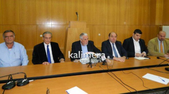 &Tau;&omicron;&nu; &Alpha;&nu;&tau;&iota;&pi;&epsilon;&rho;&iota;&phi;&epsilon;&rho;&epsilon;&iota;ά&rho;&chi;&eta; &Alpha;&rho;&kappa;&alpha;&delta;ί&alpha;&sigmaf; &alpha;&nu;&alpha;&kappa;&omicron;ί&nu;&omega;&sigma;&epsilon; &omicron; &Mu;&alpha;&nu;ώ&lambda;&eta;&sigmaf; &alpha;&pi;ό &tau;&eta;&nu; &Tau;&rho;ί&pi;&omicron;&lambda;&eta;! (vd)
