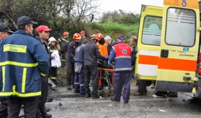 Τραγωδία στην άσφαλτο με δύο νεκρούς στην Ε.Ο. Πύργου-Πατρών