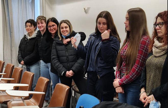 &Tau;&omicron; &Delta;&eta;&mu;ό&sigma;&iota;&omicron; &Iota;&Epsilon;&Kappa; &tau;&omicron;&upsilon; &Pi;&alpha;&nu;&alpha;&rho;&kappa;&alpha;&delta;&iota;&kappa;&omicron;ύ &Nu;&omicron;&sigma;&omicron;&kappa;&omicron;&mu;&epsilon;ί&omicron;&upsilon; έ&kappa;&omicron;&psi;&epsilon; &tau;&eta;&nu; &pi;ί&tau;&alpha; &tau;&omicron;&upsilon;! (&epsilon;&iota;&kappa;ό&nu;&epsilon;&sigmaf;)