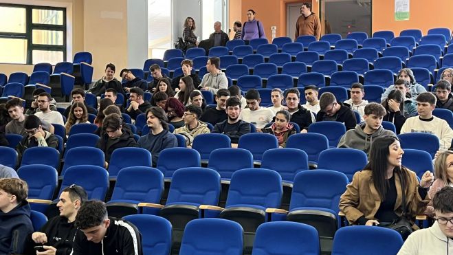 Πρωτοετείς φοιτητές υποδέχθηκε το Πανεπιστήμιο Πελοποννήσου στην Τρίπολη (εικόνες - βίντεο)