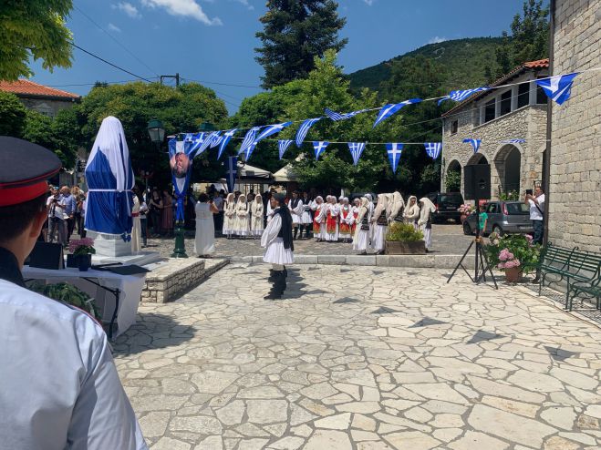 Αποκαλυπτήρια προτομής του Αρχιστράτηγου Θεόδωρου Κολοκοτρώνη στη Στεμνίτσα (εικόνες)