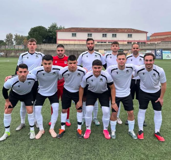 &Alpha;&epsilon;&tau;ό&sigmaf; &Delta;ά&rho;&alpha; | &Eta; &nu;ί&kappa;&eta; ή&rho;&theta;&epsilon; &mu;&epsilon; &alpha;&pi;&epsilon;&upsilon;&theta;&epsilon;ί&alpha;&sigmaf; &kappa;ό&rho;&nu;&epsilon;&rho;!