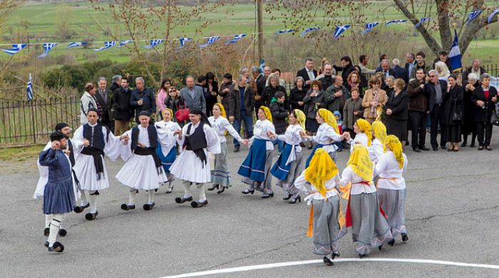 &Epsilon;&pi;&epsilon;&tau;&epsilon;&iota;&alpha;&kappa;ή &epsilon;&kappa;&delta;ή&lambda;&omega;&sigma;&eta; &kappa;&alpha;&iota; &chi;&epsilon;&iota;&rho;&omicron;&tau;&omicron;&nu;ί&alpha; &sigma;&tau;&omicron; &chi;&omega;&rho;&iota;ό &Pi;ά&pi;&alpha;&rho;&iota; (&epsilon;&iota;&kappa;ό&nu;&epsilon;&sigmaf; - &beta;ί&nu;&tau;&epsilon;&omicron;)!