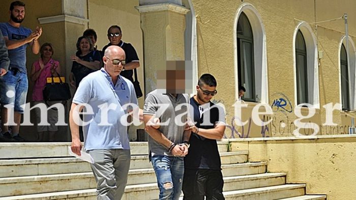 &Zeta;ά&kappa;&upsilon;&nu;&theta;&omicron;&sigmaf; | &laquo;&Omicron; &pi;&alpha;&tau;έ&rho;&alpha;&sigmaf; &mu;&omicron;&upsilon; ή&tau;&alpha;&nu; &kappa;έ&rho;&beta;&epsilon;&rho;&omicron;&sigmaf;, έ&delta;&epsilon;&rho;&nu;&epsilon; &kappa;&alpha;&iota; &mu;έ&nu;&alpha; &kappa;&alpha;&iota; &tau;&eta; &mu;ά&nu;&alpha; &mu;&omicron;&upsilon;&raquo; &epsilon;ί&pi;&epsilon; &omicron; 26&chi;&rho;&omicron;&nu;&omicron;&sigmaf; &pi;&alpha;&tau;&rho;&omicron;&kappa;&tau;ό&nu;&omicron;&sigmaf;