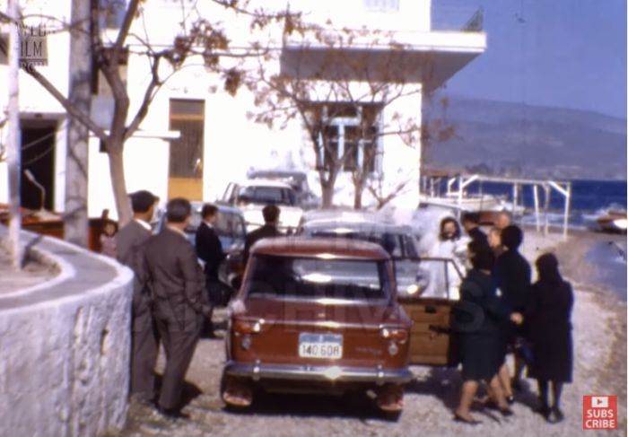 &Tau;&omicron; &Tau;&omicron;&lambda;ό &mu;&iota;&alpha;&sigmaf; ά&lambda;&lambda;&eta;&sigmaf; &epsilon;&pi;&omicron;&chi;ή&sigmaf; | &Tau;&alpha; &pi;&alpha;&lambda;&iota;ό&sigma;&pi;&iota;&tau;&alpha;, &omicron;&iota; &beta;ό&lambda;&tau;&epsilon;&sigmaf; &sigma;&tau;&eta;&nu; &pi;&alpha;&rho;&alpha;&lambda;ί&alpha; &kappa;&alpha;&iota; &tau;&alpha; &tau;&alpha;&beta;&epsilon;&rho;&nu;ά&kappa;&iota;&alpha; (vd)