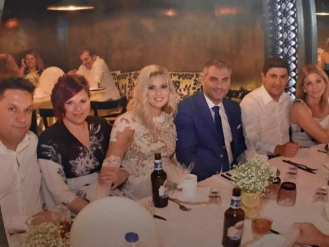 &Pi;&alpha;&nu;&tau;&rho;&epsilon;ύ&tau;&eta;&kappa;&epsilon; &omicron; &Pi;&epsilon;&rho;&iota;&phi;&epsilon;&rho;&epsilon;&iota;&alpha;&kappa;ό&sigmaf; &Sigma;ύ&mu;&beta;&omicron;&upsilon;&lambda;&omicron;&sigmaf; &Mu;&epsilon;&sigma;&sigma;&eta;&nu;ί&alpha;&sigmaf; Ά&gamma;&gamma;&epsilon;&lambda;&omicron;&sigmaf; &Chi;&rho;&omicron;&nu;ά&sigmaf; (&epsilon;&iota;&kappa;ό&nu;&epsilon;&sigmaf;)