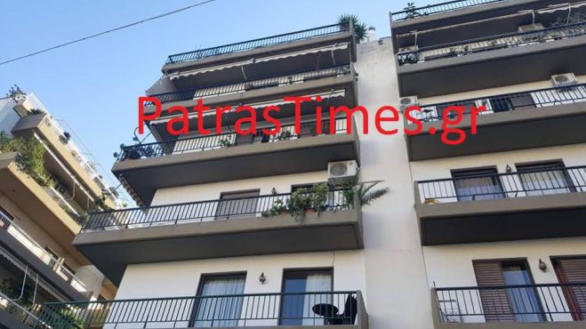 Τραγωδία στην Πάτρα | Ζούσε επί μέρες πλάι στον νεκρό άνδρα της, ώσπου πέθανε κι εκείνη