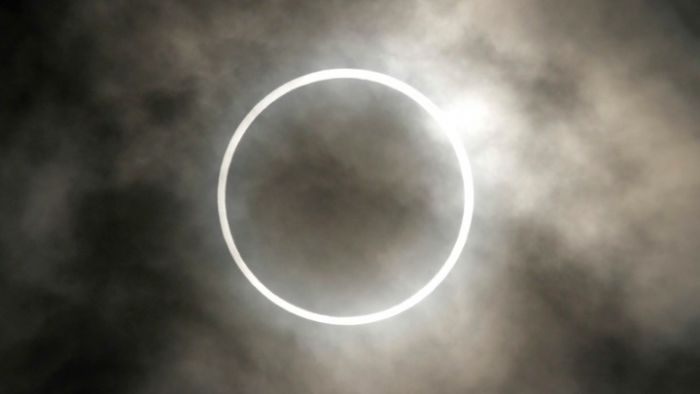 &Delta;&alpha;&kappa;&tau;&upsilon;&lambda;&iota;&omicron;&epsilon;&iota;&delta;ή&sigmaf; έ&kappa;&lambda;&epsilon;&iota;&psi;&eta; &Eta;&lambda;ί&omicron;&upsilon; &tau;&eta;&nu; &Kappa;&upsilon;&rho;&iota;&alpha;&kappa;ή!