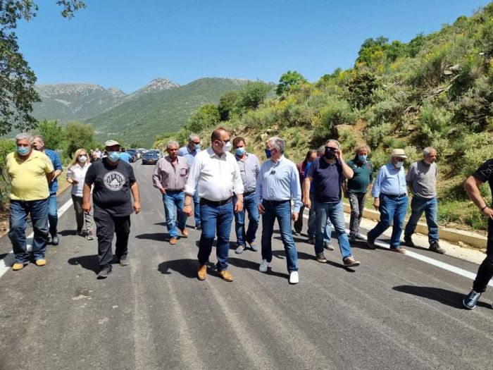 Αυτοψία Λαμπρόπουλου - Κούλη για τα προβλήματα στο δρόμο "Τριπόταμα - Παραλογγοί - Καρδαρίτσι" (εικόνες)