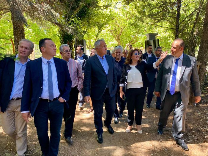 Τατούλης για Βορίδη: &quot;Aντί να περιοδεύει χαμογελώντας και να υπόσχεται «φύκια για μεταξωτές κορδέλες», να δώσει λύσεις για τους αγρότες&quot;