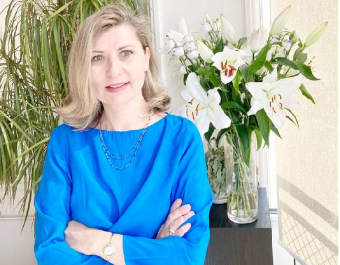 &Psi;&eta;&phi;&omicron;&delta;έ&lambda;&tau;&iota;&omicron; &Epsilon;&pi;&iota;&kappa;&rho;&alpha;&tau;&epsilon;ί&alpha;&sigmaf; &Nu;&Delta; | &Sigma;&tau;&eta;&nu; 11&eta; &theta;έ&sigma;&eta; &eta; &Delta;&iota;&alpha;&mu;&alpha;&nu;&tau;&omicron;&pi;&omicron;ύ&lambda;&omicron;&upsilon; &Delta;&iota;&omicron;ΐ&lambda;&eta; &Mu;&alpha;&rho;ί&alpha; &alpha;&pi;ό &tau;&eta;&nu; &Tau;&rho;ί&pi;&omicron;&lambda;&eta; - &Zeta;&epsilon;&iota; &mu;ό&nu;&iota;&mu;&alpha; &sigma;&tau;&omicron; &Pi;&alpha;&rho;ί&sigma;&iota;