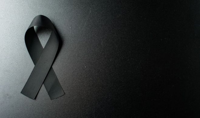 &Pi;έ&nu;&theta;&omicron;&sigmaf; &sigma;&tau;&omicron;&nu; &Alpha;&sigma;&tau;έ&rho;&alpha; | Έ&chi;&alpha;&sigma;&epsilon; &tau;&eta; &mu;&eta;&tau;έ&rho;&alpha; &tau;&omicron;&upsilon; &omicron; &pi;&omicron;&delta;&omicron;&sigma;&phi;&alpha;&iota;&rho;&iota;&sigma;&tau;ή&sigmaf;, &Delta;&eta;&mu;ή&tau;&rho;&eta;&sigmaf; &Mu;&epsilon;&tau;&alpha;&xi;ά&sigmaf;