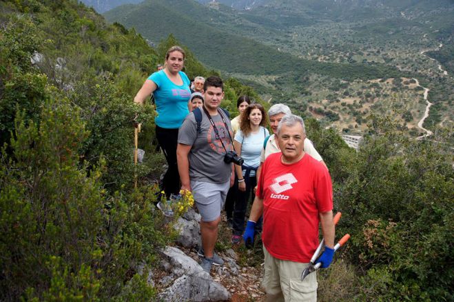 &Kappa;&alpha;&theta;&alpha;&rho;&iota;&sigma;&mu;ό&sigmaf; &kappa;&alpha;&iota; &sigma;ή&mu;&alpha;&nu;&sigma;&eta; &sigma;&tau;&omicron; &mu;&omicron;&nu;&omicron;&pi;ά&tau;&iota; &tau;&omicron;&upsilon; &Tau;&rho;ί&kappa;&epsilon;&rho;&omicron; &alpha;&pi;ό &Tau;&sigma;ά&kappa;&omega;&nu;&epsilon;&sigmaf; &Pi;&epsilon;&rho;&iota;&pi;&alpha;&tau;&eta;&tau;έ&sigmaf; (&epsilon;&iota;&kappa;ό&nu;&epsilon;&sigmaf;)