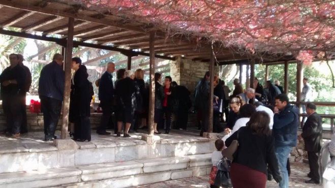 &Omicron; &Sigma;ύ&lambda;&lambda;&omicron;&gamma;&omicron;&sigmaf; &Sigma;&pi;&alpha;&theta;&alpha;&rho;&iota;&omega;&tau;ώ&nu; &Alpha;&rho;&kappa;&alpha;&delta;ί&alpha;&sigmaf; &tau;ί&mu;&eta;&sigma;&epsilon; &tau;&omicron;&nu; &Pi;&omicron;&lambda;&iota;&omicron;ύ&chi;&omicron; &tau;&omicron;&upsilon; &chi;&omega;&rho;&iota;&omicron;ύ (&epsilon;&iota;&kappa;ό&nu;&epsilon;&sigmaf;)