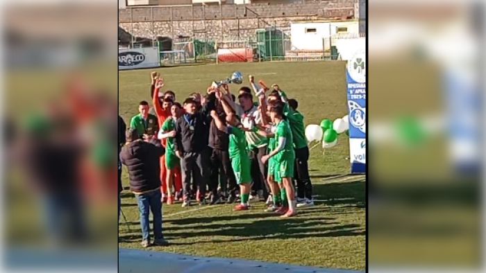 &Omicron; &Pi;&alpha;&nu;&alpha;&rho;&kappa;&alpha;&delta;&iota;&kappa;ό&sigmaf; &sigma;&tau;έ&phi;&theta;&eta;&kappa;&epsilon; &pi;&rho;&omega;&tau;&alpha;&theta;&lambda;&eta;&tau;ή&sigmaf; &sigma;&tau;&eta; &Beta;΄&Epsilon;&Pi;&Sigma;&Alpha; &kappa;&alpha;&iota; &pi;&alpha;&nu;&eta;&gamma;ύ&rho;&iota;&sigma;&epsilon; &tau;&eta;&nu; &kappa;&omicron;ύ&pi;&alpha;! (vd)