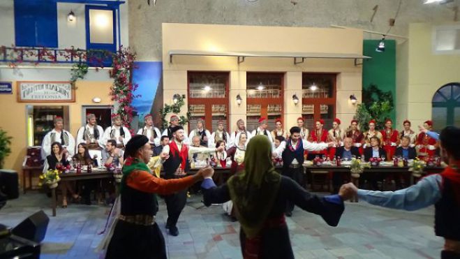 &Chi;&omicron;&rho;&epsilon;ύ&omicron;&upsilon;&nu; &mu;&epsilon; &tau;&eta;&nu; &laquo;&Alpha;&rho;&kappa;&alpha;&delta;&iota;&alpha;&nu;ή&raquo; &tau;&omicron; &beta;&rho;ά&delta;&upsilon; &sigma;&tau;&omicron; &kappa;&alpha;&nu;ά&lambda;&iota; &laquo;&Epsilon;&raquo;! (vd)