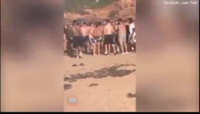 Ξύλο μεταξύ 200 ατόμων σε παραλία! (vd)