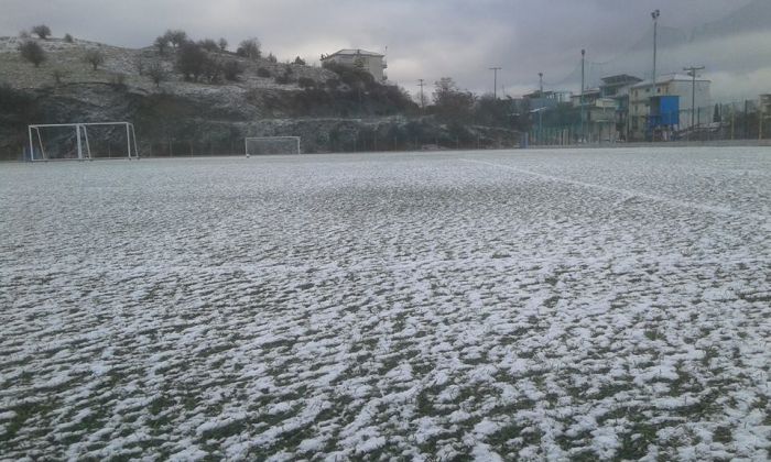 Λευκό τοπίο στο γήπεδο της Κάρτσοβας! (εικόνες)
