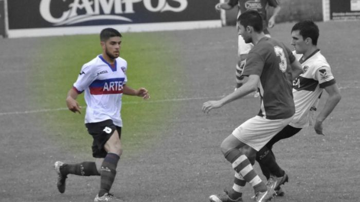 &Omicron; &Nu;ί&kappa;&omicron;&sigmaf; &Chi;&alpha;&lambda;&alpha;&zeta;&omega;&nu;ί&tau;&eta;&sigmaf; &sigma;&tau;&omicron;&nu; &Pi;&alpha;&nu;&alpha;&rho;&kappa;&alpha;&delta;&iota;&kappa;ό