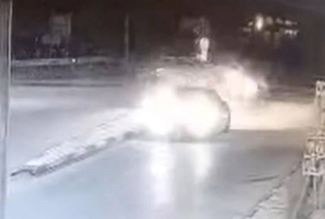 &Pi;ά&tau;&rho;&alpha; | &Tau;&rho;&omicron;&chi;&alpha;ί&omicron; &mu;&epsilon; &alpha;&upsilon;&tau;&omicron;&kappa;ί&nu;&eta;&tau;&omicron; &pi;&omicron;&upsilon; "&kappa;&alpha;&rho;&phi;ώ&theta;&eta;&kappa;&epsilon;" &hellip; &sigma;&tau;&alpha; &phi;&alpha;&nu;ά&rho;&iota;&alpha; (vd)