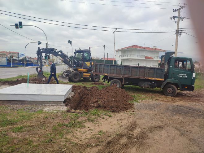 &Delta;ή&mu;&omicron;&sigmaf; &Tau;&rho;ί&pi;&omicron;&lambda;&eta;&sigmaf; | &Sigma;&upsilon;&nu;&epsilon;&chi;ί&zeta;&epsilon;&tau;&alpha;&iota; &eta; &delta;&iota;&alpha;&mu;ό&rho;&phi;&omega;&sigma;&eta; &tau;&omicron;&upsilon; &chi;ώ&rho;&omicron;&upsilon; &gamma;&iota;&alpha; &nu;&alpha; &sigma;&tau;&eta;&theta;&epsilon;ί &eta; &pi;&rho;&omicron;&tau;&omicron;&mu;ή &tau;&omicron;&upsilon; &alpha;&delta;&iota;&kappa;&omicron;&chi;&alpha;&mu;έ&nu;&omicron;&upsilon; &Mu;ά&rho;&iota;&omicron;&upsilon; &Mu;&iota;&chi;&alpha;ή&lambda; &Tau;&omicron;&upsilon;&rho;&omicron;ύ&tau;&sigma;&iota;&kappa;&alpha;